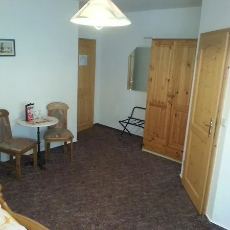 Guest house Obere Schweizerhuette 3*